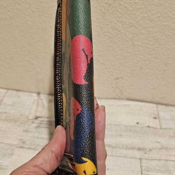 Dooney and Bourke wallet - Picture 5 of 10